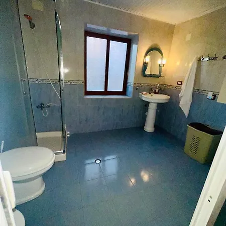 Kwatera prywatna Nena's Dashe House Berat
