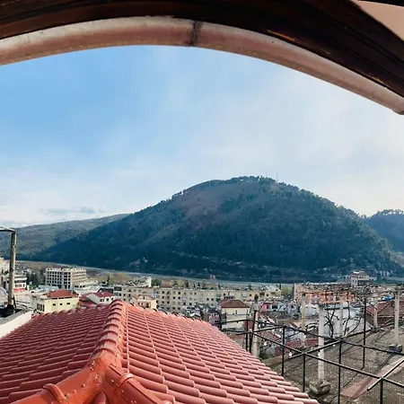 Nena's Dashe House Homestay *