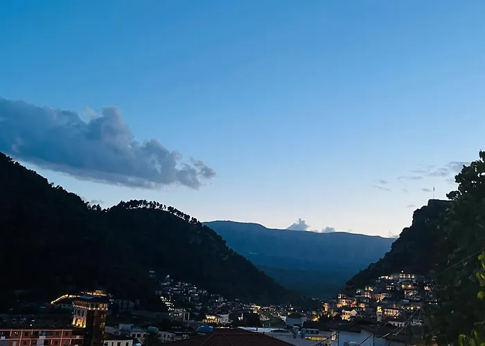 Nena's Dashe House *